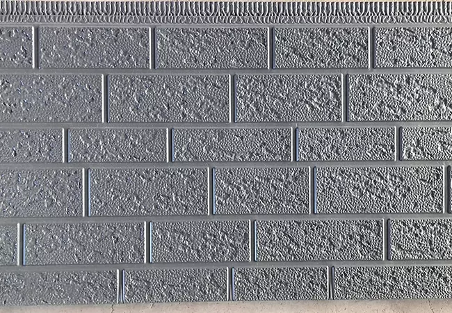 Metalen reliëf isolatieplaat